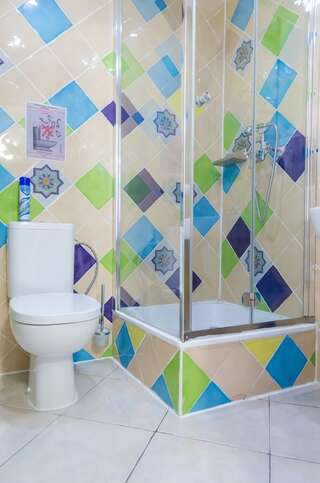 Хостелы Hostel Veselka - Key2Gates Киев Люкс с видом на город-1