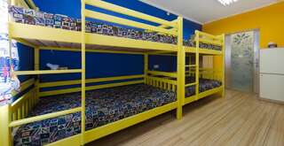 Хостелы Hostel Veselka - Key2Gates Киев Кровать в общем 8-местном номере для мужчин и женщин-2